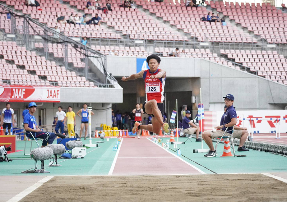 陸上